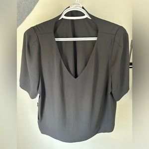 Aritzia Babaton black chiffon-like flowy crop shirt